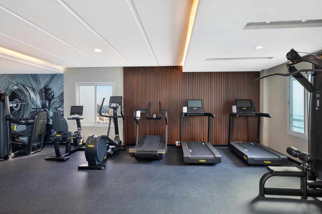 ホテル voco アル コバール アル・コバール エクステリア 写真 The gym at the hotel